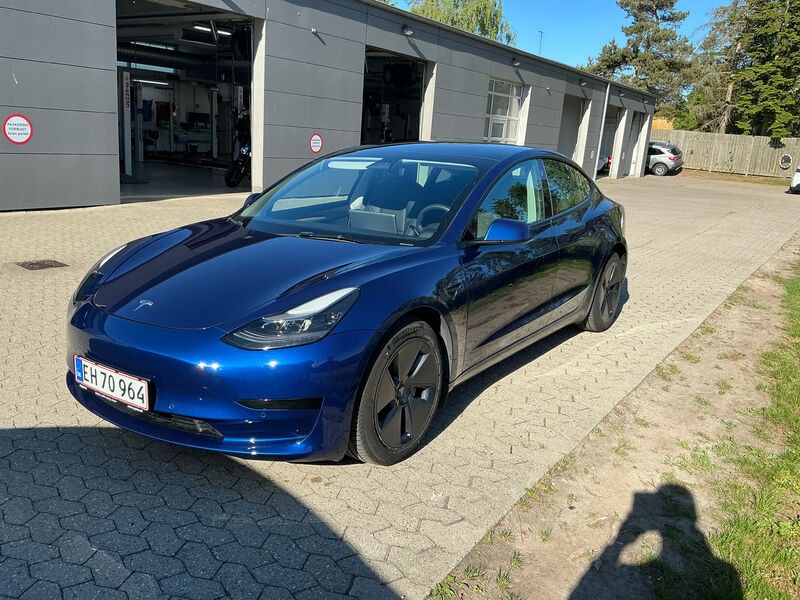 Car photo