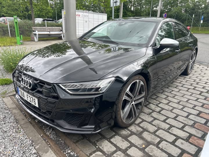 Car photo