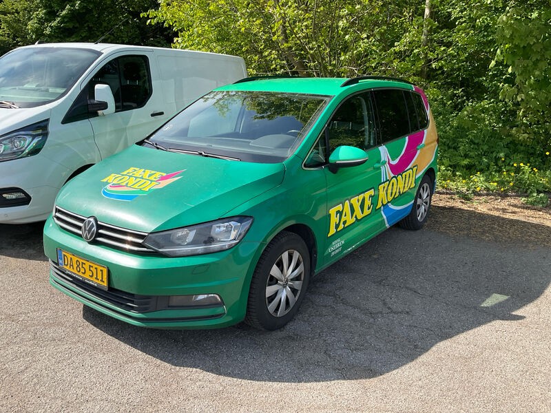Car photo