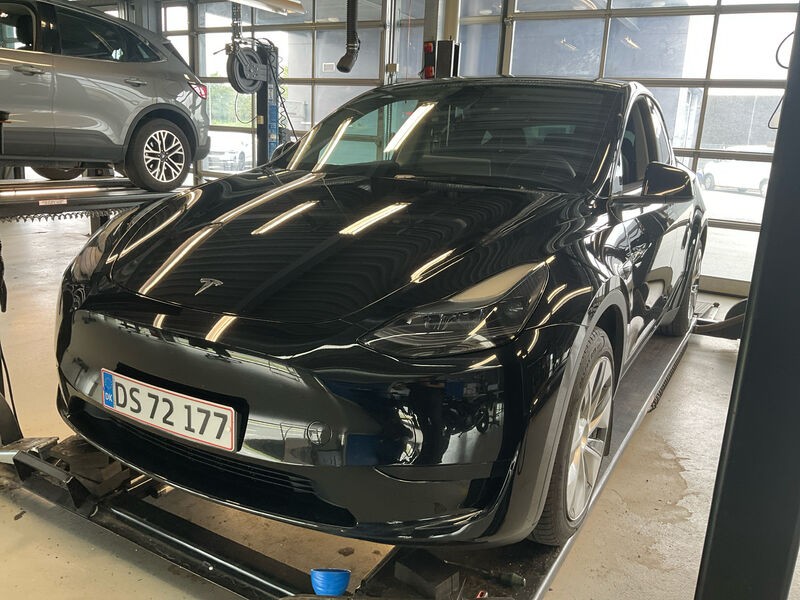Car photo