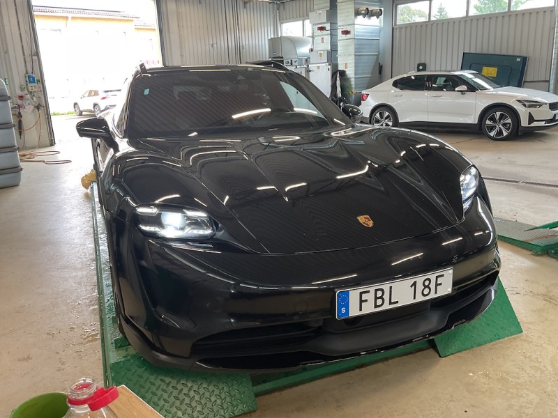 Car photo